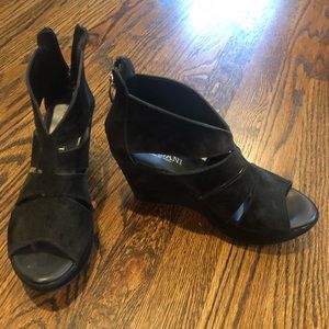 Wedge black suede shoes